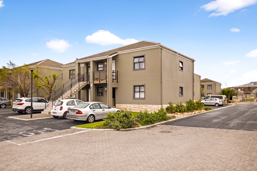 To Let 2 Bedroom Property for Rent in Heritage Park Western Cape